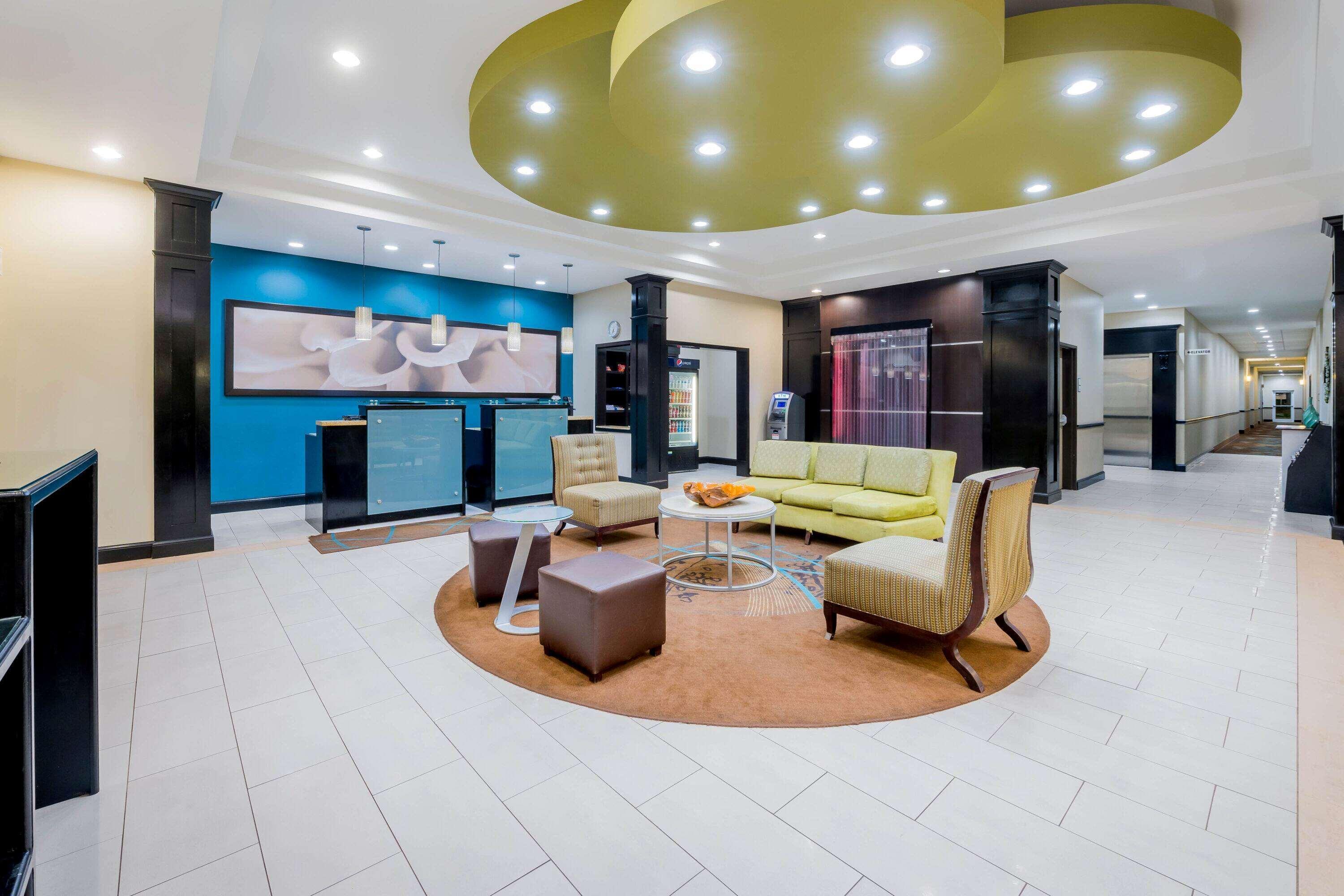 La Quinta By Wyndham Marshall Exteriér fotografie