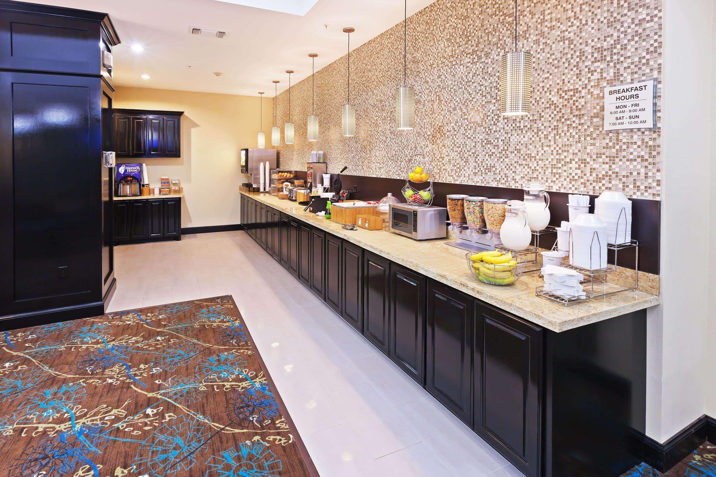 La Quinta By Wyndham Marshall Exteriér fotografie