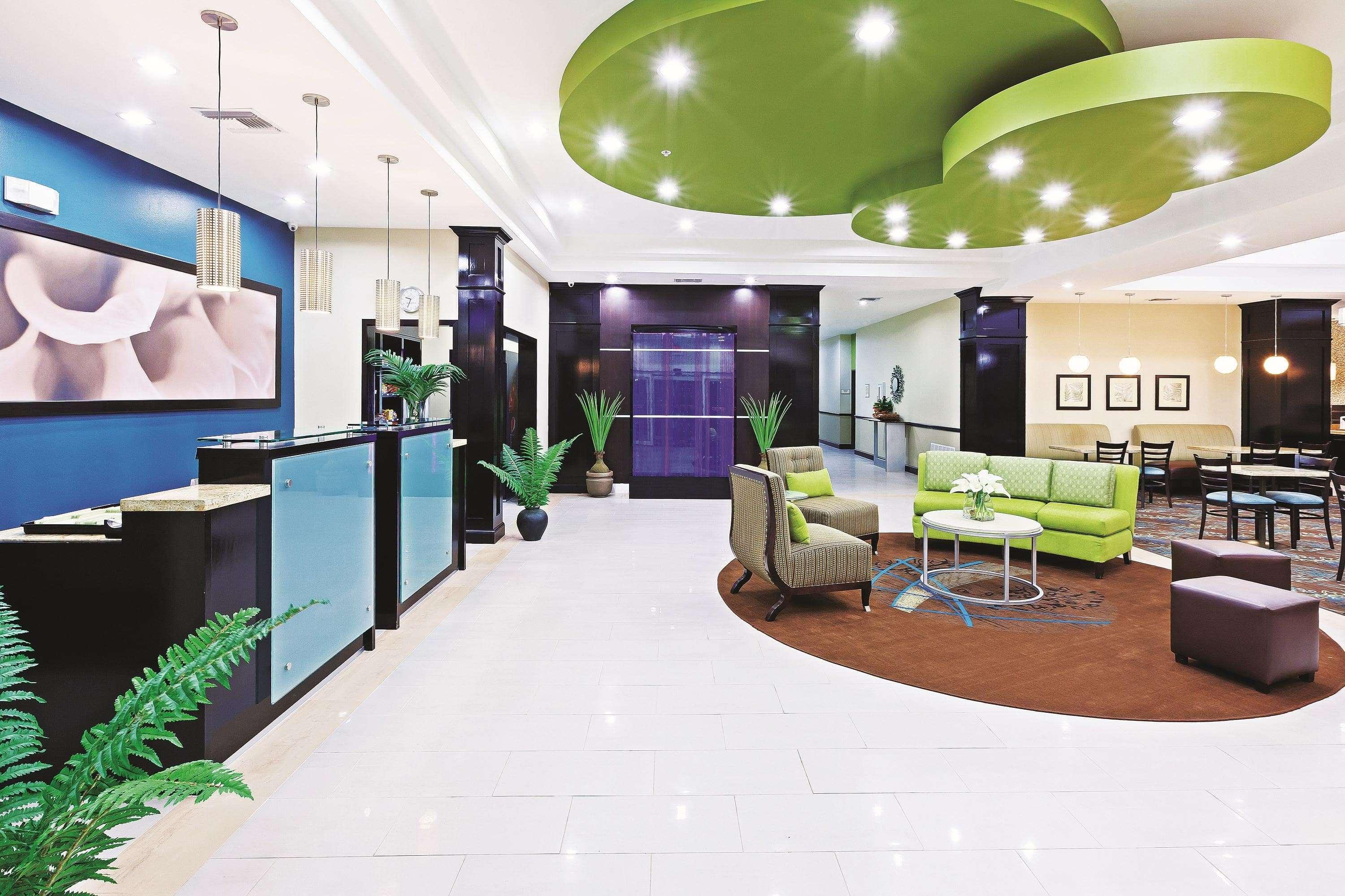 La Quinta By Wyndham Marshall Exteriér fotografie